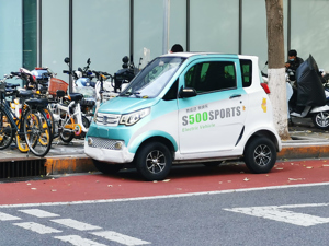 “顶级豪车”齐聚山东曹县！有怒虎“懒胜”、兰基尼“牛犊”……等等，好像哪里不太对？