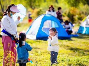 重磅！密接、入境隔离时间调整为“7+3”，上海迪士尼恢复运营时间定了，访问量环比暴涨655%！上海机场直线拉升，携程大涨20%……