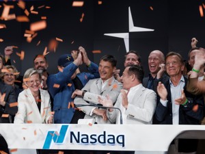  Polestar极星于纳斯达克敲钟上市 2023年底欲将全球业务扩展到至少30个市场