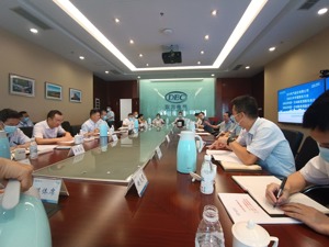 直击股东大会｜东方电气董事长俞培根的“难题”：原料涨价产品价格不涨反降，两头挤压下如何破局？