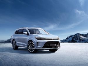 31.98万元起售，余承东称“舒适性超百万豪车”，问界M7要与理想ONE“正面刚”？