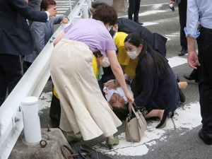 每经热评｜“安倍经济学”难解长期矛盾 日本需要结构性的供给侧改革
