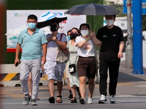 全国多地气温“高烧不退” 河北一地最高超44℃ 专家：高温热浪发生频率和强度有增加趋势