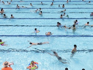 多地“高烧不退”云南盐津昨44℃领跑全国 专家：高温热浪发生频率和强度有增加趋势
