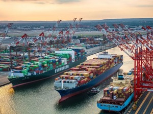 当上美国通胀“背锅侠” 全球海运价格暴涨真相到底是啥？