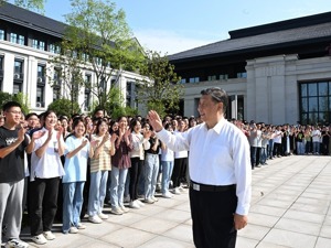 “让人民群众奔着更好的日子去”——习近平总书记考察四川纪实