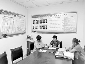 人大代表，心里得时刻装着群众