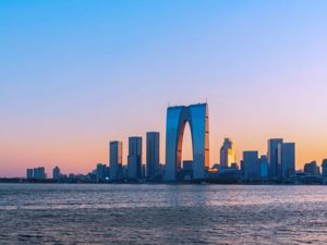 最强地级市：最长免费住14天，快来找工作