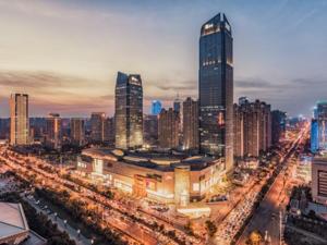 李克强：合理加大宏观政策力度 扩大有效投资并带动消费