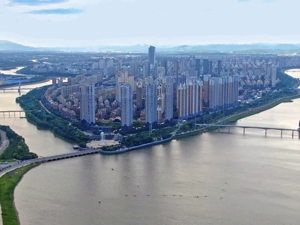 从中国最北港口开始，“复制”陆海新通道