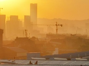 极端高温“新常态”，城市扛得住吗？