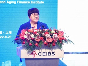 每经对话中欧国际工商学院院长汪泓：平台经济繁荣背后，如何做好劳动者的社会保障工作？