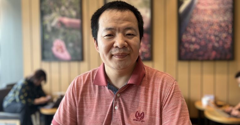 网传“赴美工作、年薪1.2亿美元” 刘本良博士回应：一直在北京，不认为自己是“被埋没的人才”