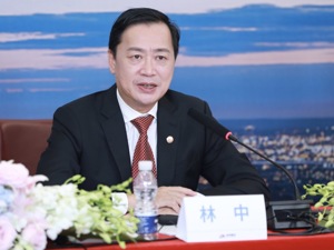 房产·半年报现场| 旭辉林中：房地产行业“仍然是一个10万亿的市场” 民营房企仍有未来