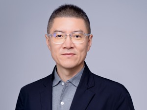 第十二届价值地产年会行业高端访谈 | 中城新产业董事长刘爱明：从住宅到产业园，是从挣快钱到挣慢钱的转变