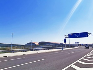 中国航空物流枢纽发展指数2022：疫情下我国航空运输业现倒V行情，去年货邮吞吐量同比增加约12%