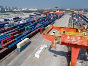 海关总署：前8个月我国外贸进出口总值27.3万亿元，同比增长10.1%