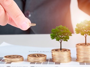 2022物业半年报盘点·营收 |  58家物企上半年总营收超千亿元，首尾企业相差158倍