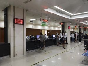 现场| 苏州楼市“变调”24小时：昨日销售员奔走狂欢，今日买房人面临毁约