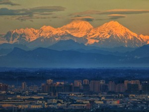 这里是蒲江：身栖田园 心向雪山