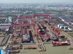 航母之后，又一“巨无霸”来了！即将驶向深蓝！