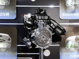 前8月累计销量相差近17倍！自主插混车“甩街”合资车， 销售员称“无优惠也抢单”
