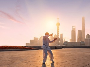 医改十年：我国已建成全世界最大、覆盖全民的基本医疗保障网 全民医疗保障向全民健康保障积极迈进