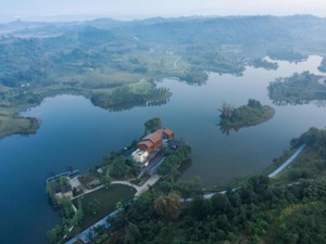 重大场景重构丨重庆两江新区活化更新废弃小学 带动文旅协同发展