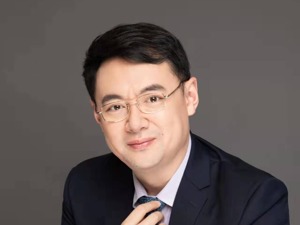 第十二届中国价值地产年会 | 合景悠活副总裁王中琦：面对机遇与挑战，物企要加强数字化建设和转型