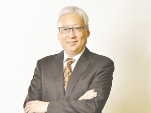 专访兆科眼科董事会主席李小羿：当下最要紧是拿到阿托品“入场券”