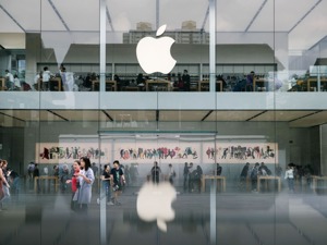 比官网价格最多便宜1299元 iPhone 14 Plus为何成为“年度最不保值手机”？