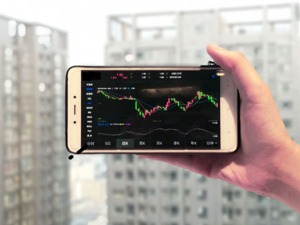 美国通胀高烧不退！核心CPI创40年新高，道指跌超500点，再次加息75个基点稳了？