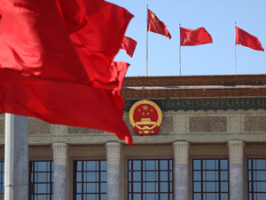 《求是》杂志发表习近平总书记重要文章《坚持人民至上》