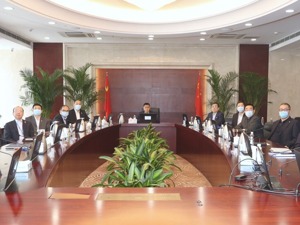 二十大时光·聆听报告|新华保险党委书记李全：要将学习宣传贯彻二十大精神作为近期工作的重中之重