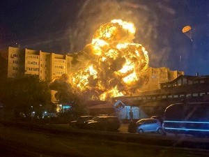 俄军一架苏-34战机坠毁，4人遇难25人受伤！俄乌最新进展来了；德国将3座核电站运营时间延长至2023年