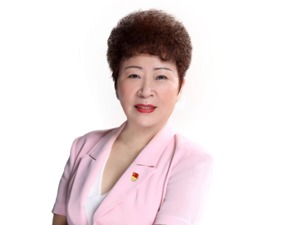 党的二十大代表、红旗连锁董事长曹世如：坚守“服务大众 方便人民”的初心 更好地服务社会、回报社会