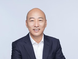 二十大时光·聆听报告｜众信旅游董事长冯滨：人类对美好生活的向往和追求永远不会改变