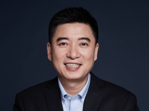 二十大时光·聆听报告｜金山办公CEO章庆元：秉承“技术立业”精神、服务实体经济，为建设数字中国贡献力量