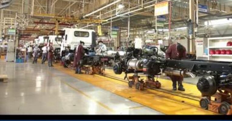 中汽协：1-9月，汽车制造业工业增加值同比增长6.9%