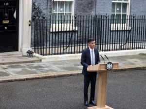 苏纳克将如何挽救英国经济？专家：或奉行干预主义，稳健是关键词