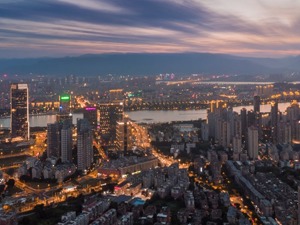 省级年终排位战打响，四大悬念即将揭晓