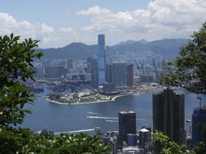 每经热评｜内地一线城市将直面香港的人才竞争