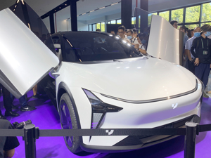 首款产品瞄准Model Y  集度CEO夏一平：目标月销1万辆