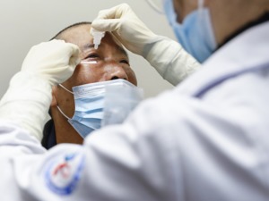 眼科“黑科技”打破国际垄断：首款国产多焦人工晶状体获批，一次治好白内障和老花眼