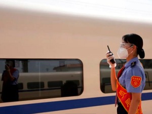 桂东铁路辖内乘火车不再查验核酸？当地回应每经：进站可不查，出站仍需遵守属地管理要求