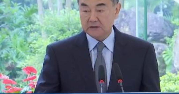 王毅会见巴基斯坦外长比拉瓦尔