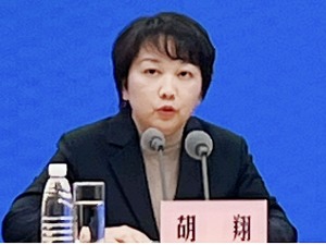 国家疾控局答每经：累计完成加强免疫接种8.09亿人，但80岁以上老人接种率有待进一步提高