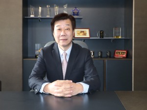 北交所开市一周年丨同惠电子董事长赵浩华：北交所助力企业驶上发展快车道 为创新型中小企业提供广阔舞台