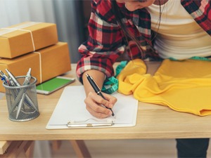 电商平台新增长极：京东、唯品会定制产品异军突起，大促中迎来销量爆发