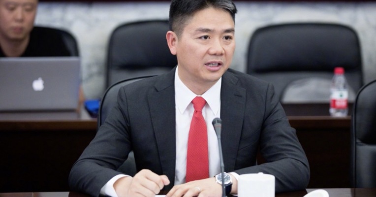 品牌价值观83期丨京东高管集体降薪，100亿设立“住房保障基金”：刘强东为什么要喊一声“兄弟们”